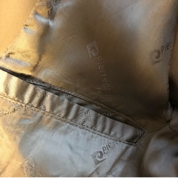 Pierre Cardin trench coat! Plaid interior. - Picture 11 of 14